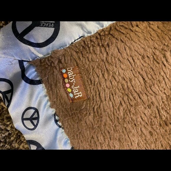 Babyjar | 3/$15 Brown and Blue Peace Sign Baby Blanket - Picture 4 of 4